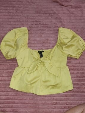 Forever 21 Pale Yellow Tie-Front Puff Sleeve Blouse